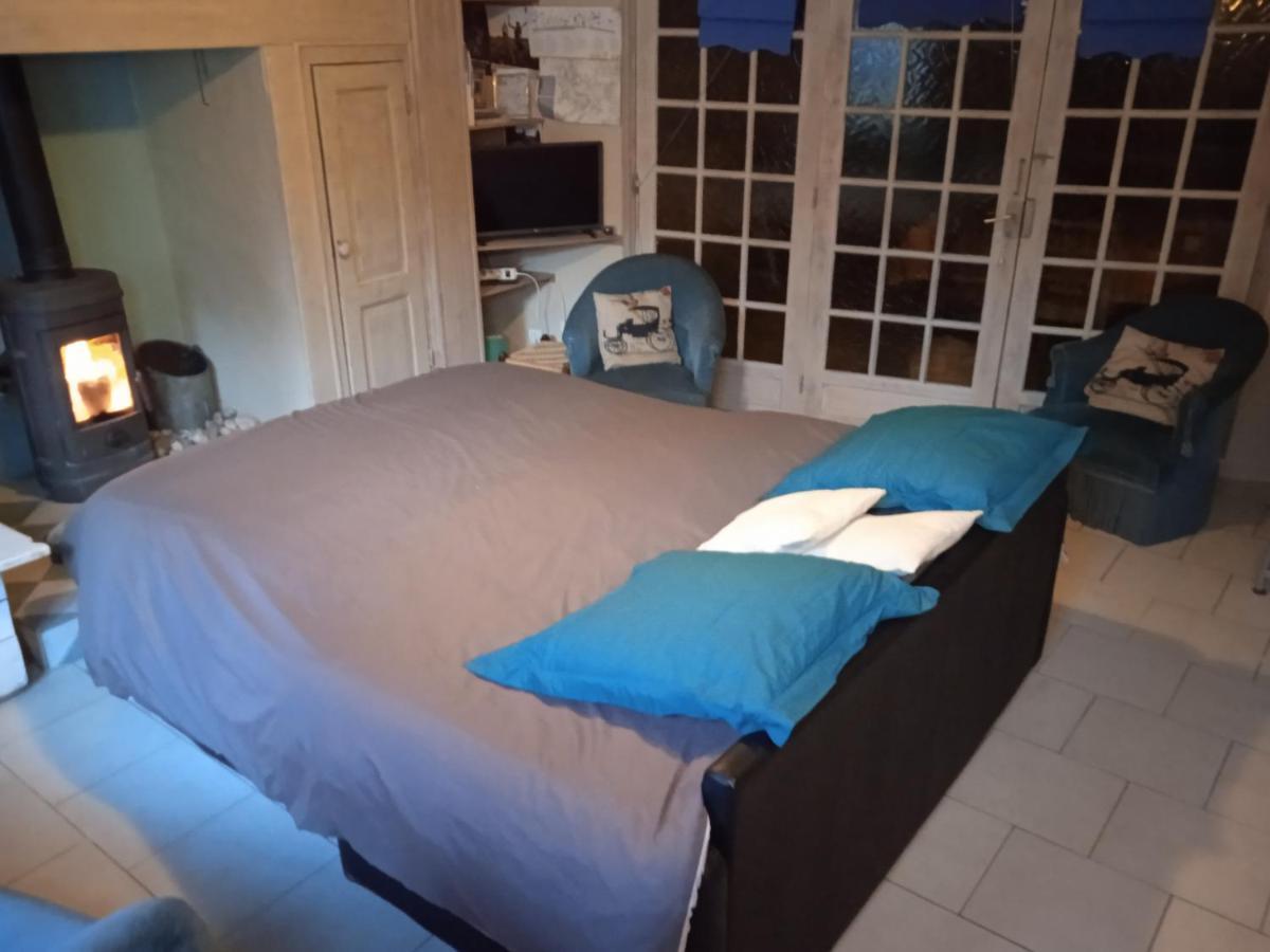 Aux 10 Ponts - Gîte aux abords du fleuve La Somme - La mer à 30 min - La nuit pour 6 voyageurs Extérieur photo